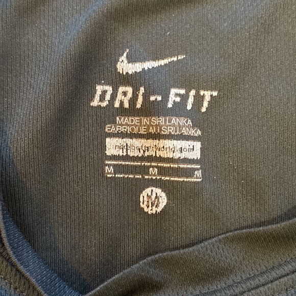 Nike Dri-fit shirt - Picture 2 of 2